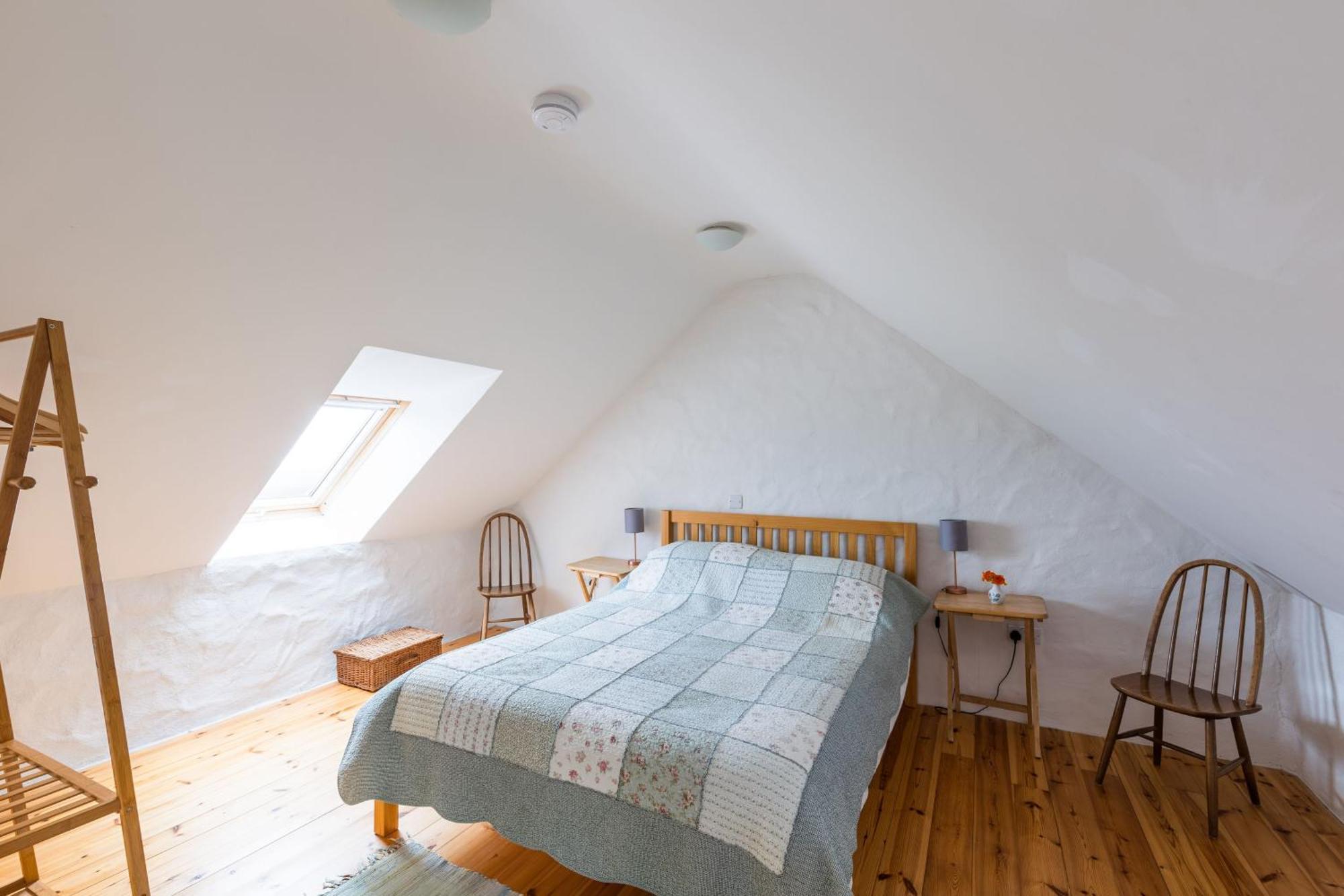 The Workshop- Eco Cottage By The Coastal Path Goodwick Exteriér fotografie